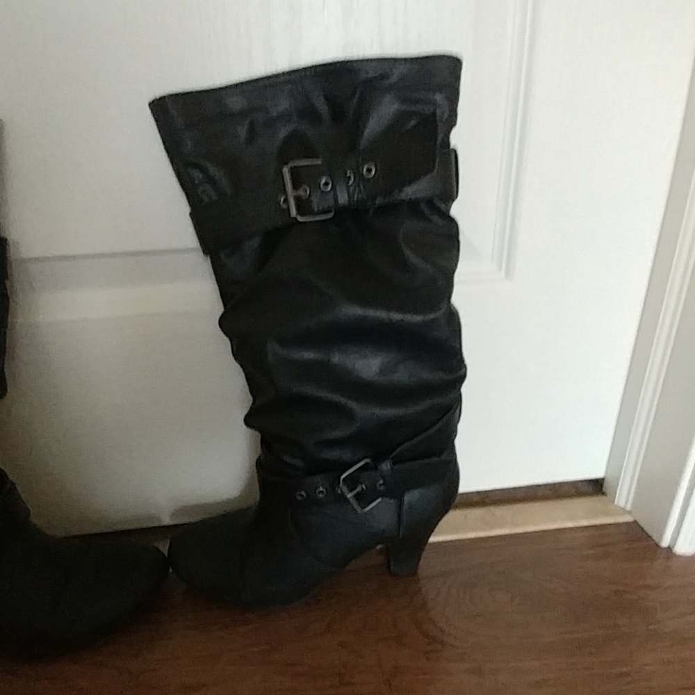 Gently used black faux leather boots